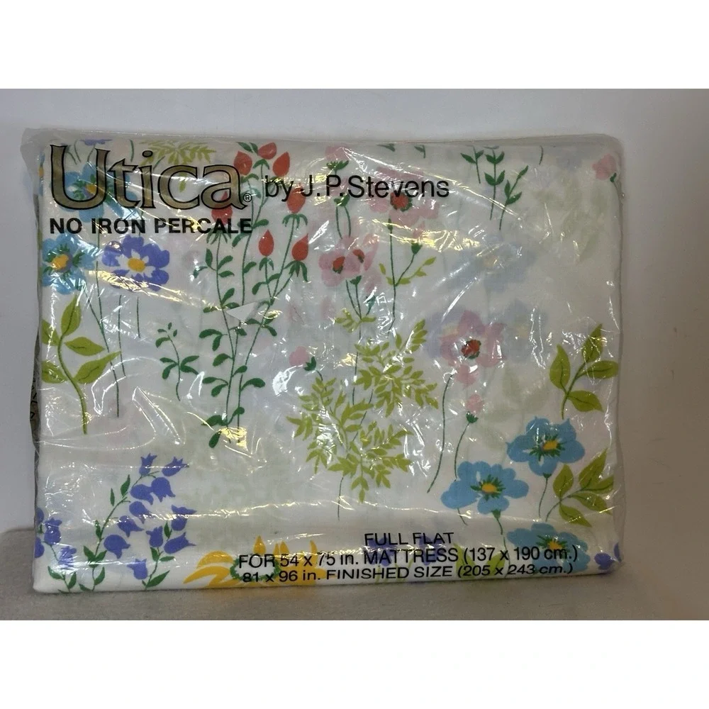 VTG 70's Utica JP Stevens Full Flat Sheet Floral Design 